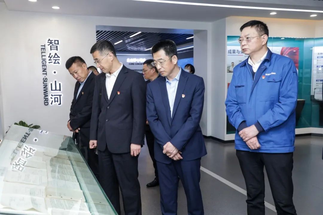 以黨建促業(yè)務(wù)，以業(yè)務(wù)強(qiáng)黨建——青島西海岸公用事業(yè)集團(tuán)考察山河智能