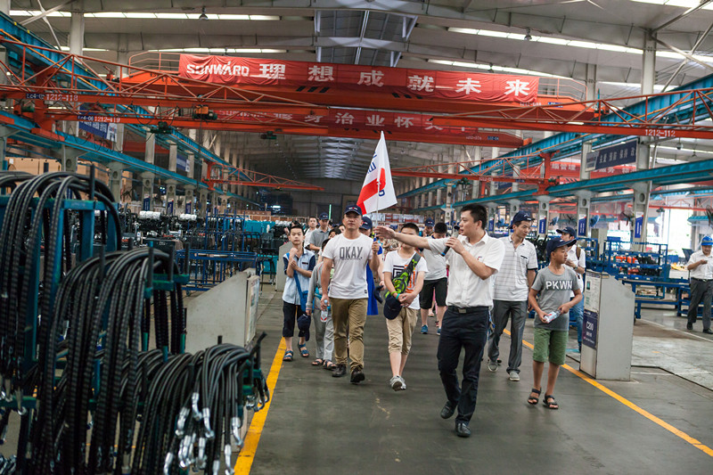 開挖機，坐游艇、飛機 山河智能開展員工家屬開放日活動