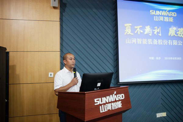 500多名挖掘機用戶實地考察，為山河智能點贊！