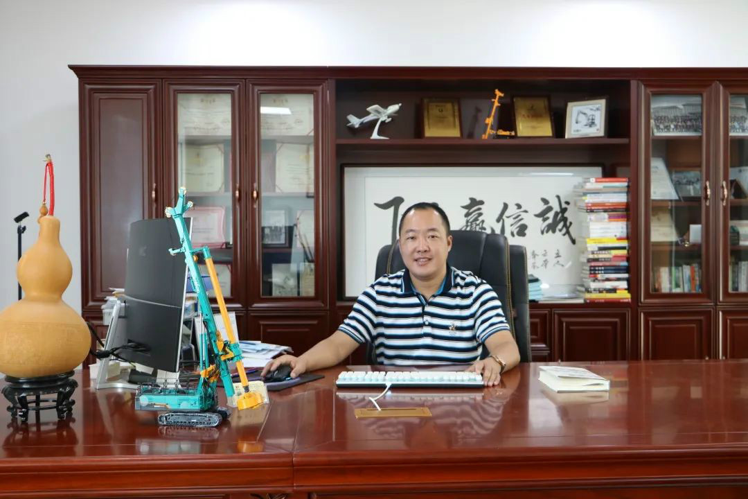 從鞋廠老板到樁工“大佬”，他以一臺(tái)靜力壓樁機(jī)撬動(dòng)財(cái)富杠桿
