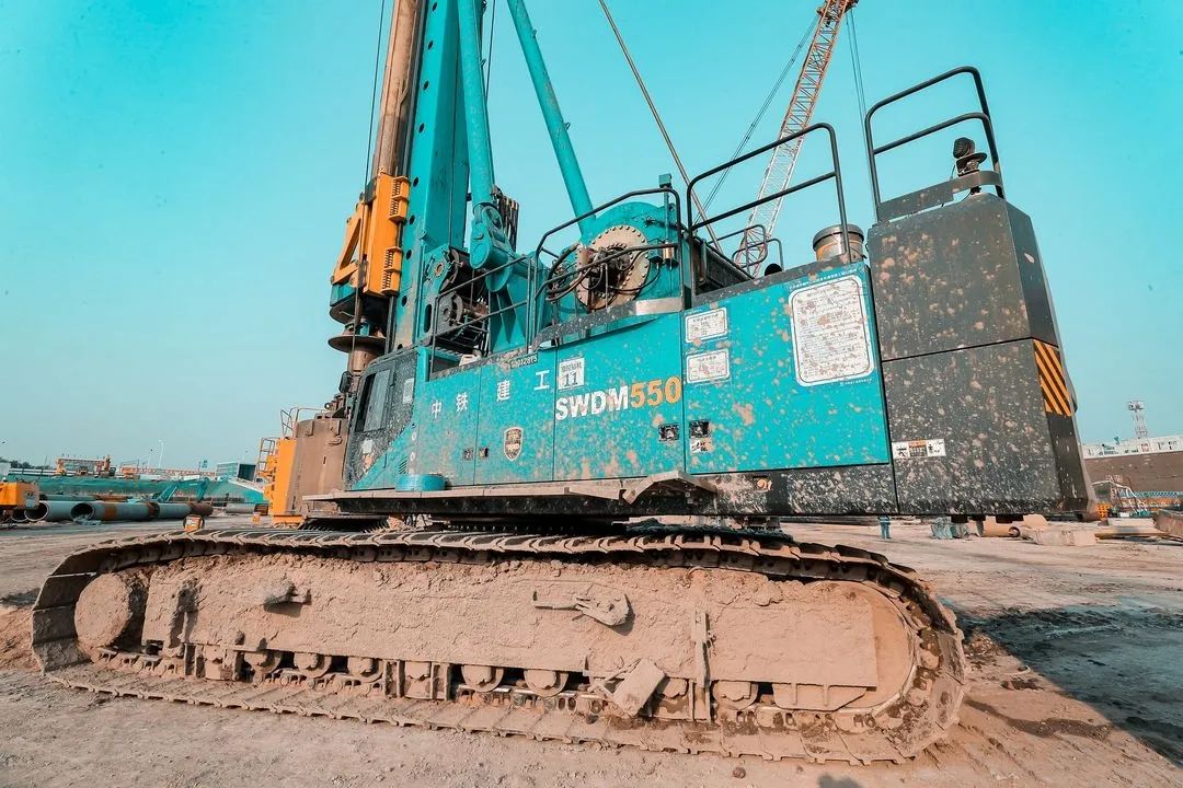大國重器！山河智能超級裝備助力北京城市副中心綜合交通樞紐站建設(shè)