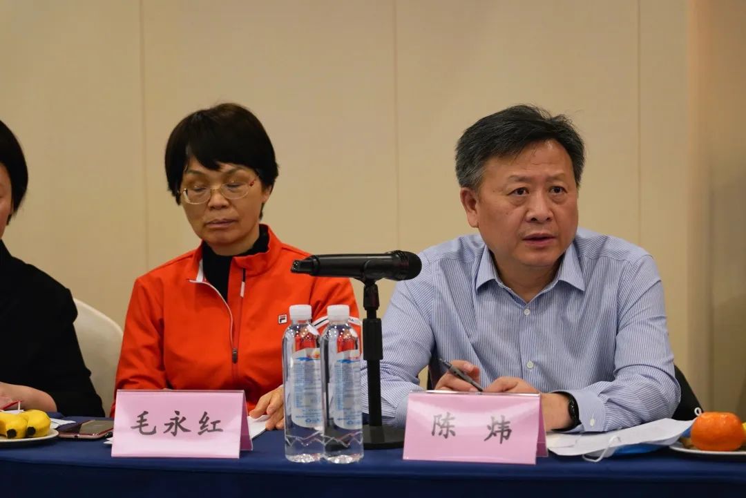 抱團(tuán)出海，攜手共贏！何清華帶隊(duì)赴湖南異地商會(huì)聯(lián)合會(huì)拜訪交流