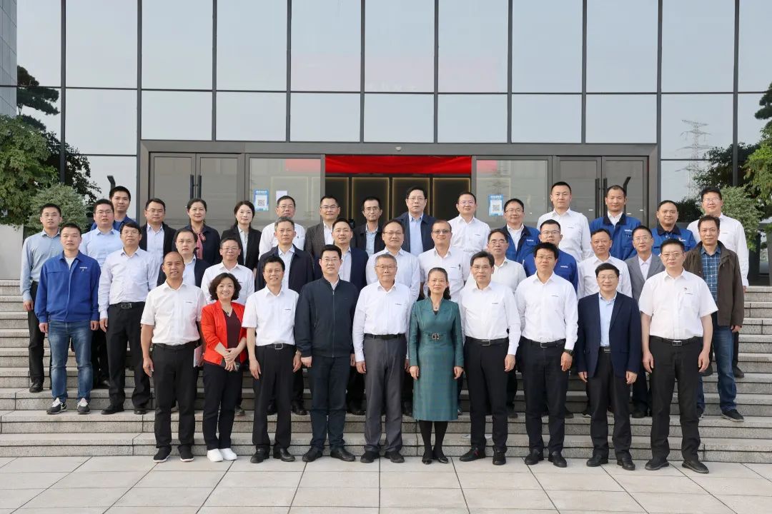 深化產(chǎn)學(xué)研合作！中南大學(xué)校長、中國工程院院士田紅旗率團拜訪山河智能