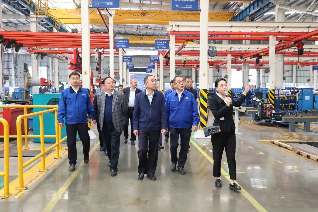 強強聯(lián)合，夯實湖南工程建設(shè)湘軍！山河智能與湖南路橋簽訂戰(zhàn)略合作協(xié)議