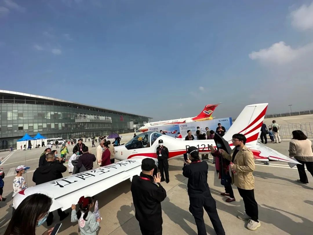 逆勢飛翔！山河航空攜手合作伙伴亮相2022南昌飛行大會