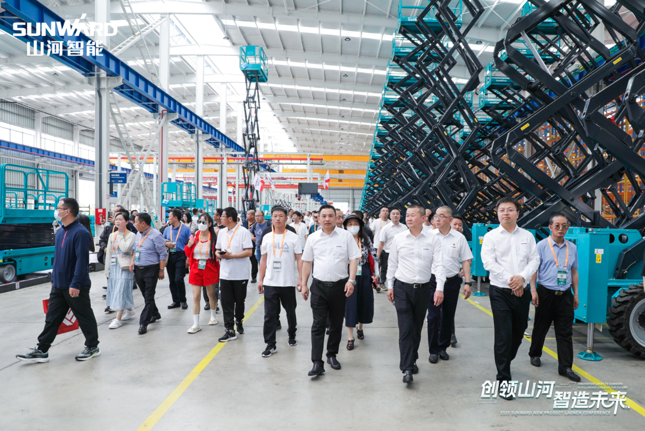 千人齊聚、爆品出擊！山河智能新品推介會(huì)圓滿舉辦