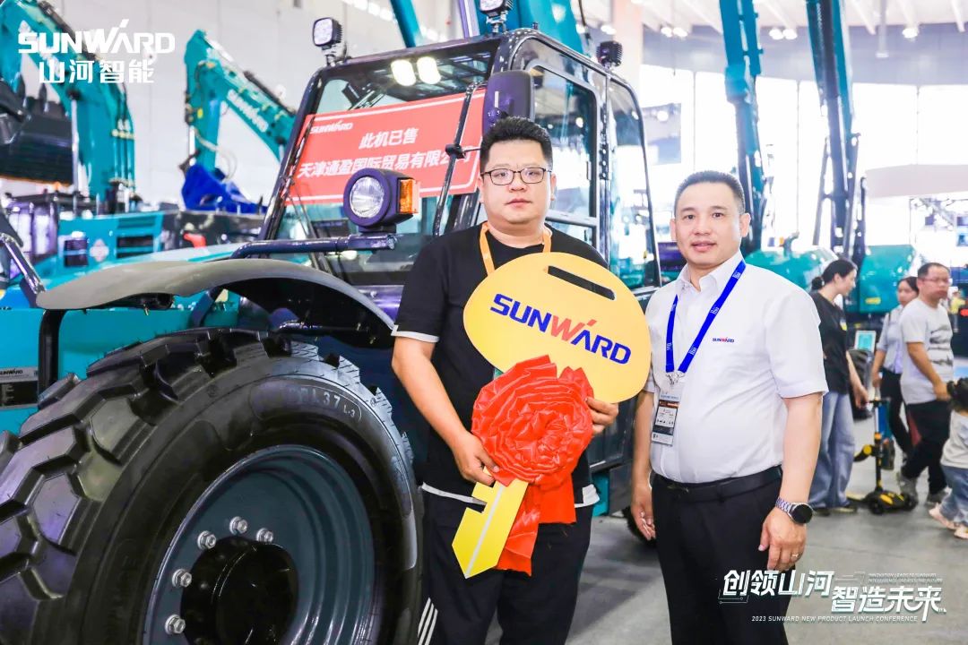 聚焦電動化、智能化！山河智能全系列高空機械產(chǎn)品亮相長沙展