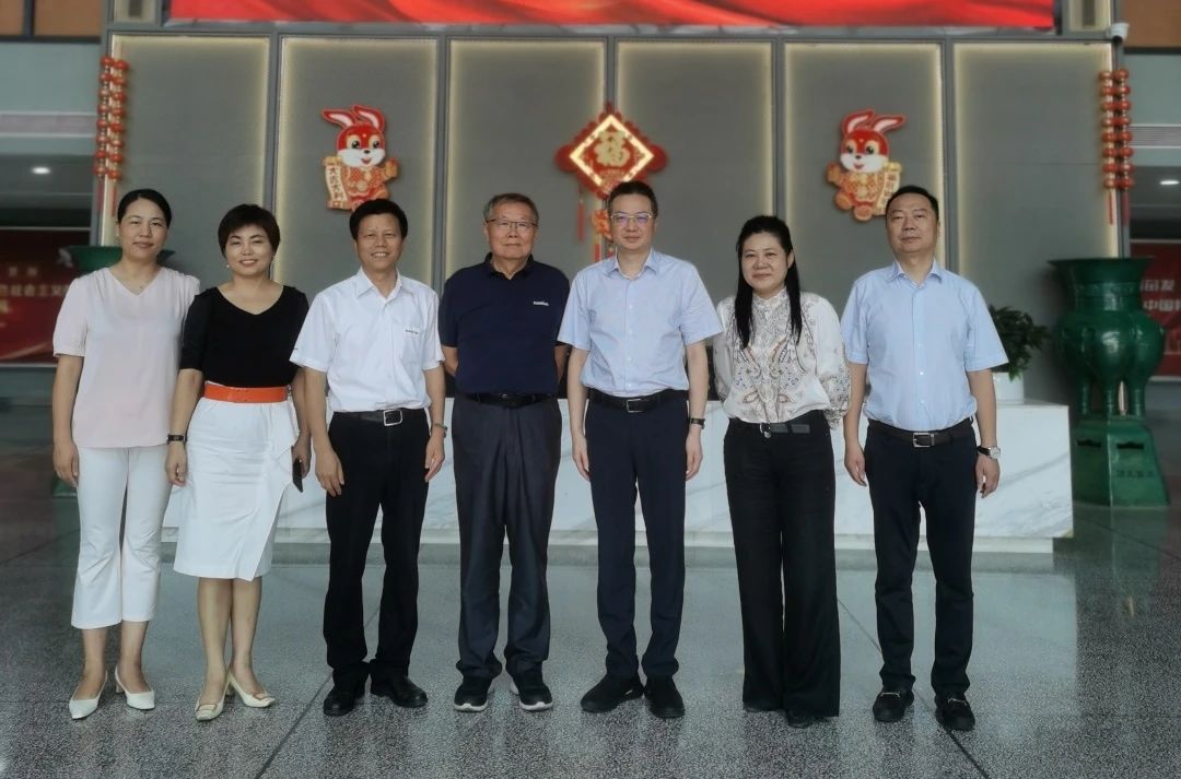 長沙市人民政府副市長、市工商聯(lián)主席康鎮(zhèn)麟調(diào)研山河智能
