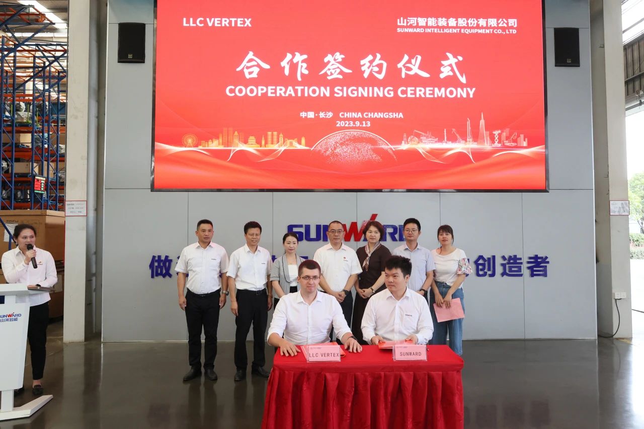 持續(xù)進軍國際市場！山河智能近百臺設備集中發(fā)貨