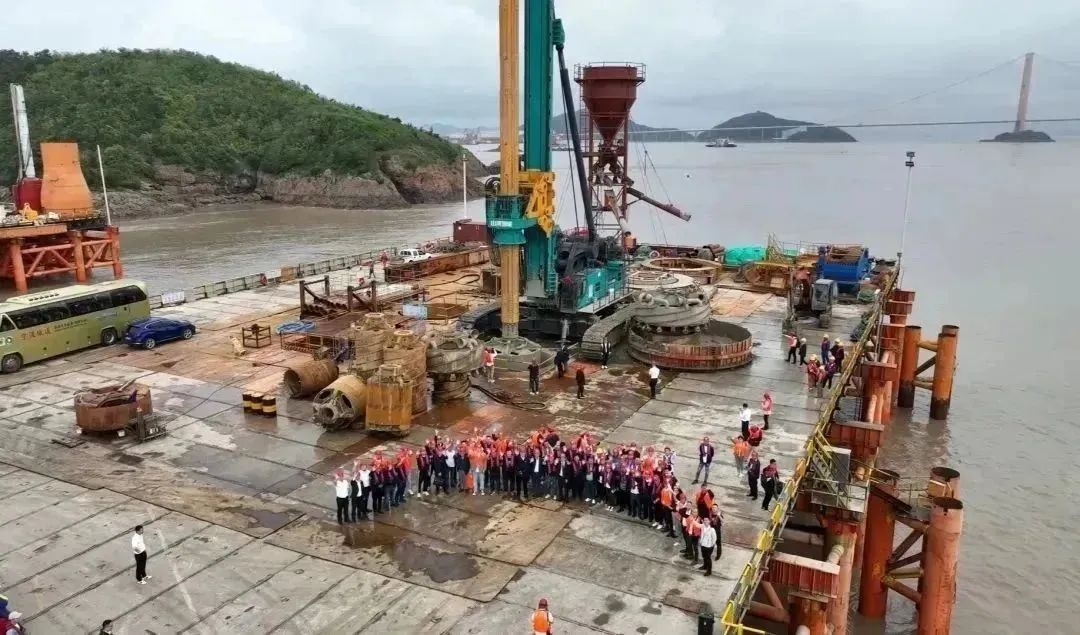 全面告捷！山河智能超級旋挖鉆機圓滿完成甬舟鐵路西堠門公鐵兩用大橋樁基施工任務
