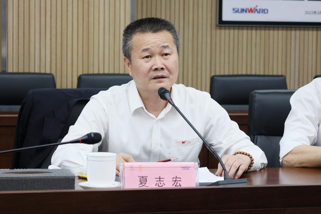 湖南鋼鐵集團黨委書記、董事長李建宇到山河智能調(diào)研交流