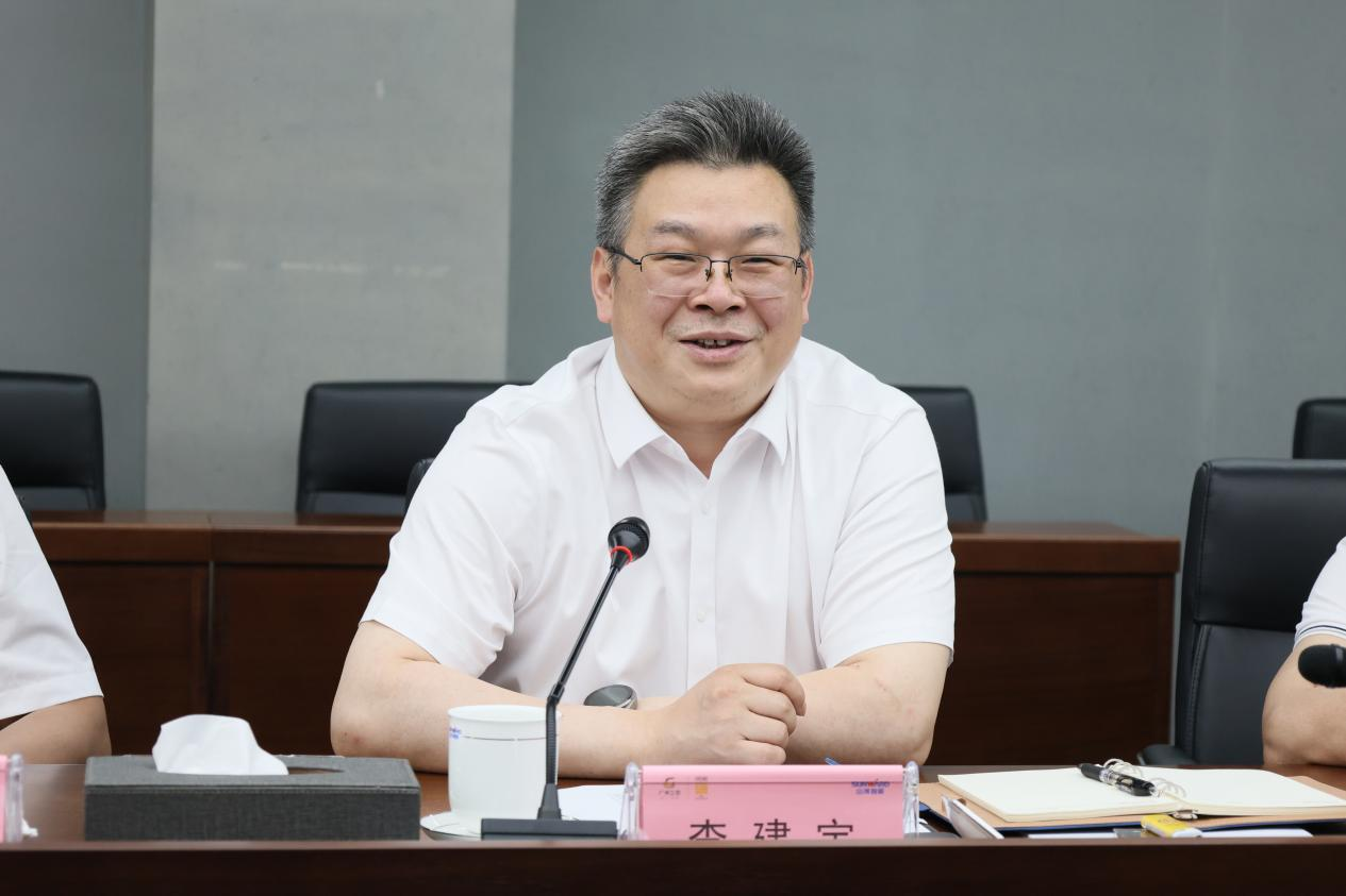 湖南鋼鐵集團黨委書記、董事長李建宇到山河智能調(diào)研交流
