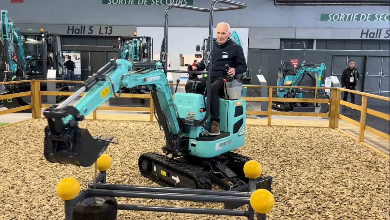 贏戰(zhàn)INTERMAT 2024！山河智能土方機械深耕全球高端市場