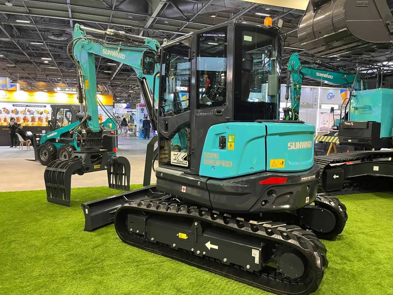 贏戰(zhàn)INTERMAT 2024！山河智能土方機械深耕全球高端市場
