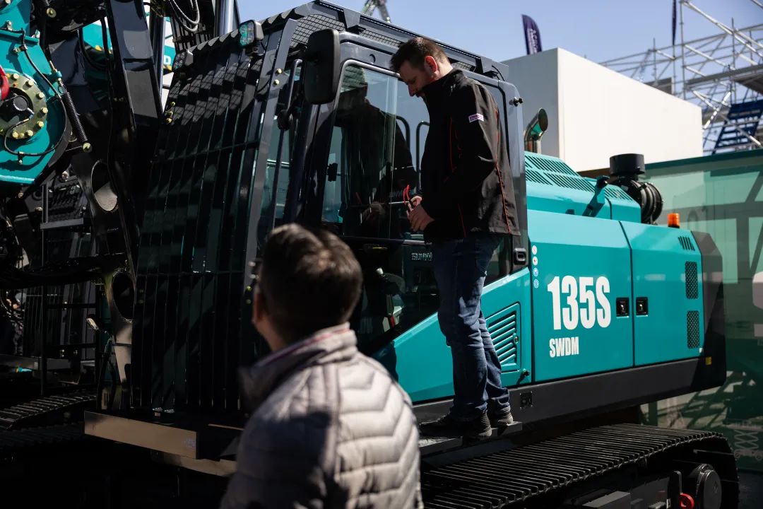 Bauma 2025 | 高端定制！山河智能Pro系列旋挖鉆機(jī)燃爆全場(chǎng)